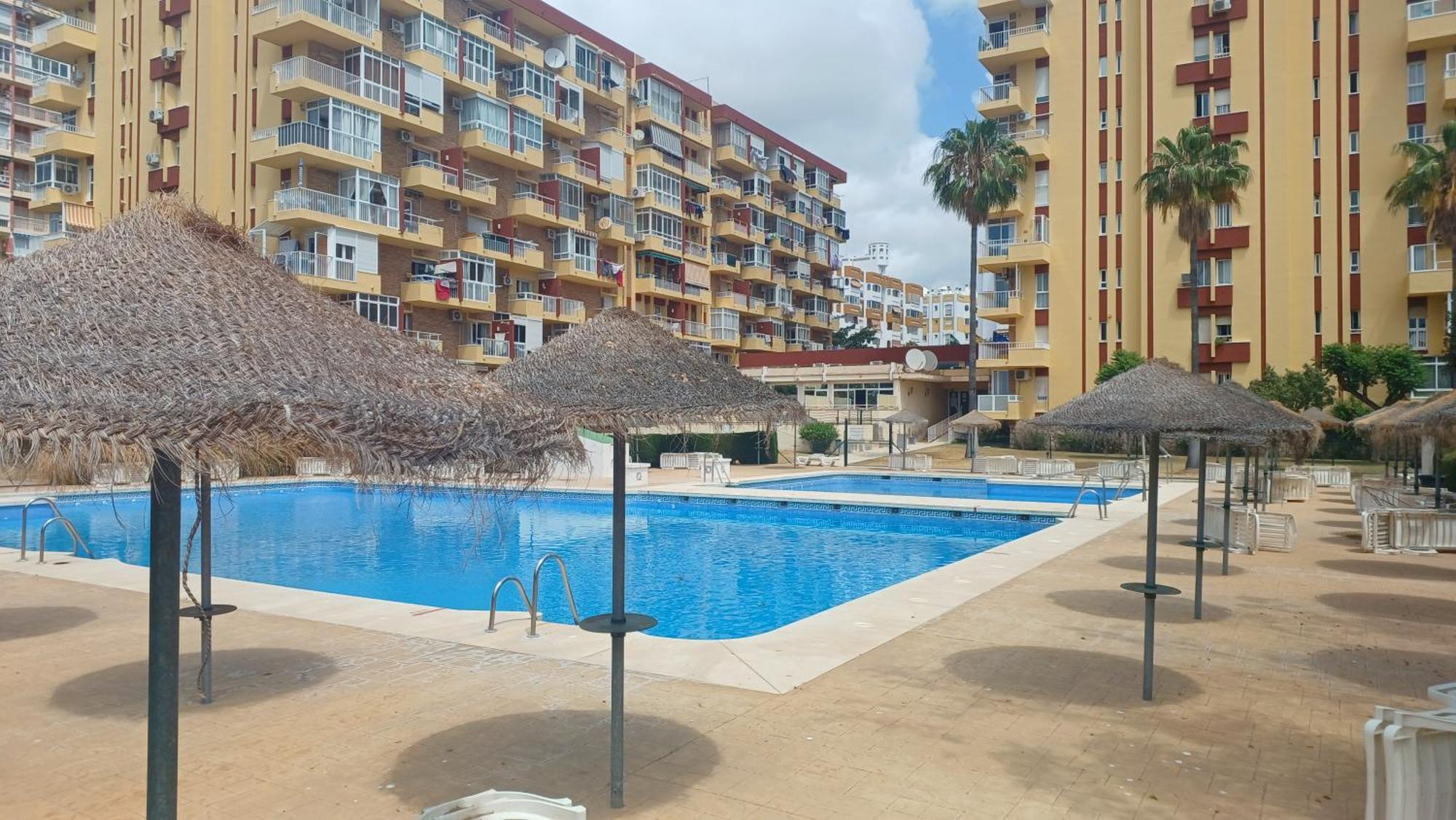 Iris 25 Apartment Benalmadena Bagian luar foto